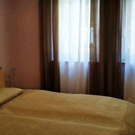 Tolle, Gemutliche, Voll Moblierte 3 Zimmer Wohnung. Baden-Baden Buitenkant foto